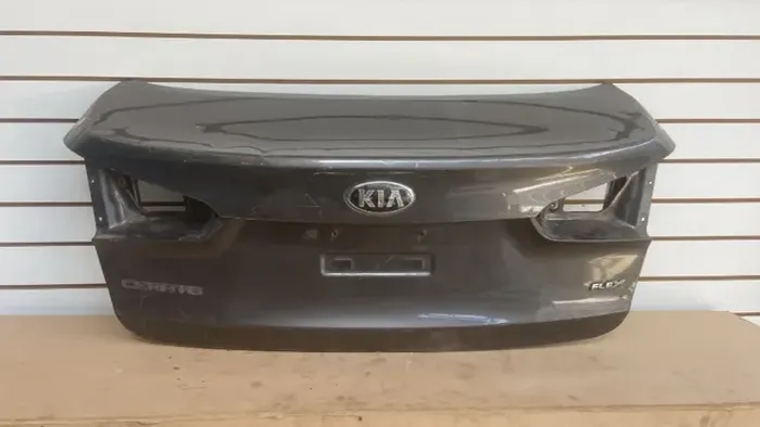 TAMPA DE MALA KIA CERATO 2014 a 2019