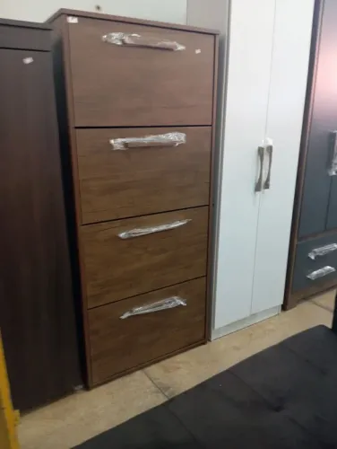 SAPATEIRA NOVA