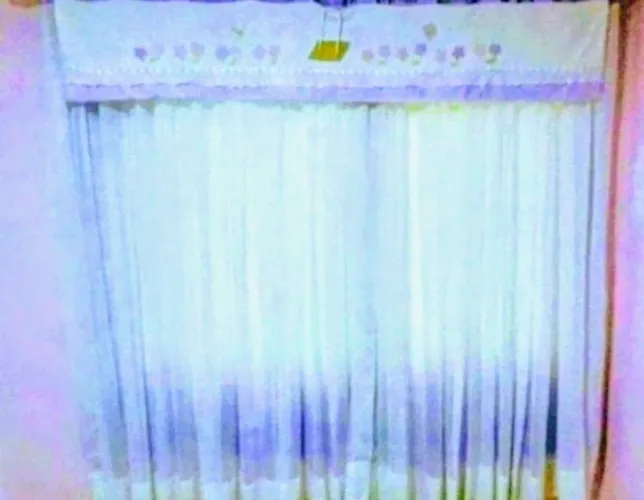 Cortina varal duplo para quarto de bebê 