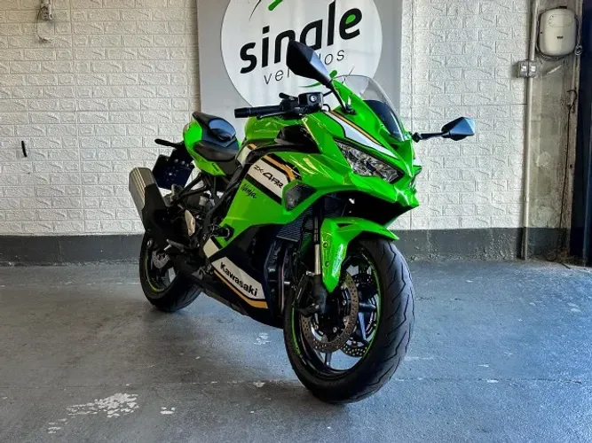 Kawasaki ZX4 RR 2026 / Apenas 231km!