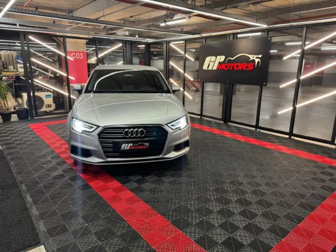 Audi A3 Sedan 1.4 TFSI Flex Tiptronic 4P 2017