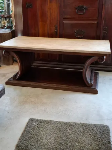 Mesa de Centro Jacarandá Mármore carrara