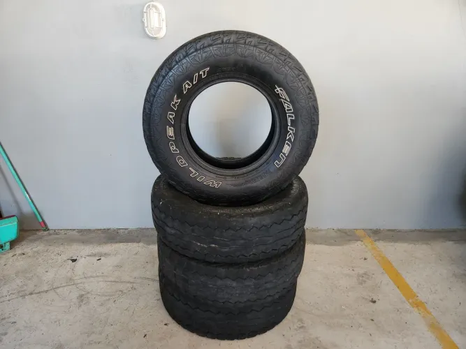 Pneus 265/75 R16 Falken Wildpeak A/T