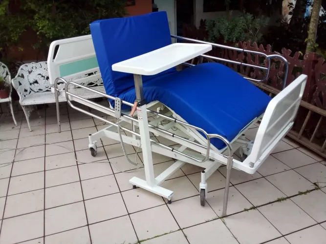 Cama hospitalar Elétrica.pos poltrona 
