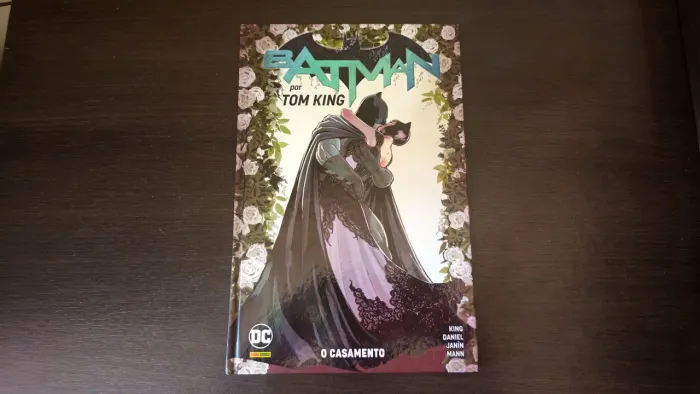 Batman por Tom King Vol. 8 - O Casamento - DC Comics - HQ Panini