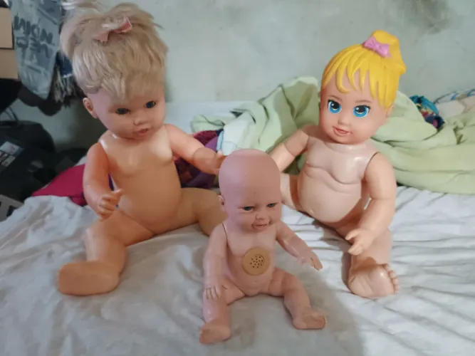 Trio de bonecas antigas