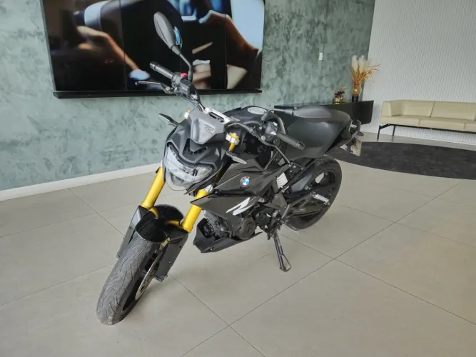 BMW G 310R