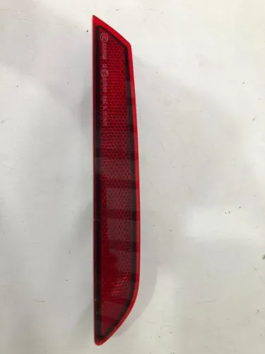 Refletor do parachoque traseiro direito BMW 530i 2017 2018 2019 BG3387