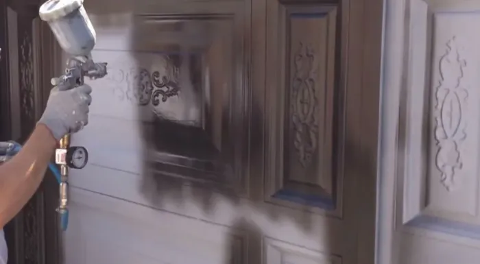 pintura de portões e laqueamento de portas e moveis