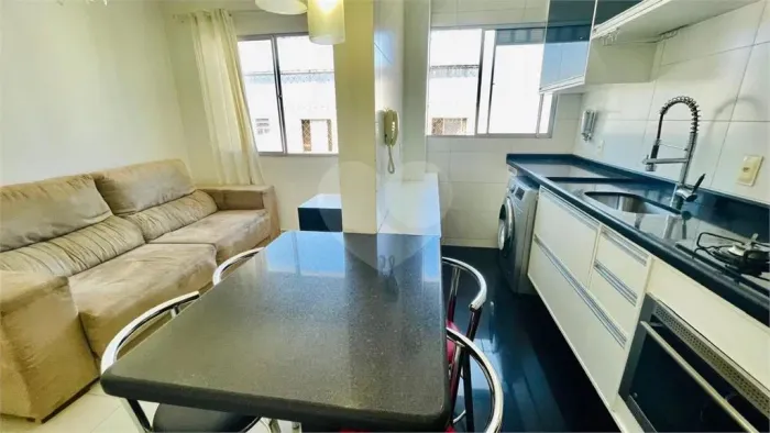 Apartamento à venda com 2 quartos no condomínio Parque Sicília, Votorantim - SP