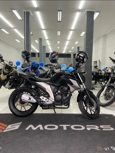 Aproveite!! FZ25 2022