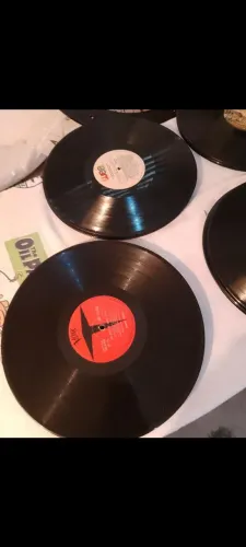 Discos de vinil sem capas