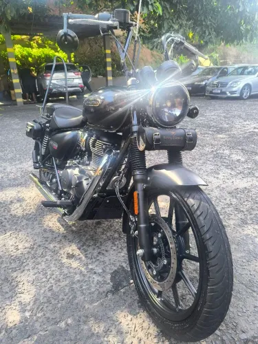 Royal enfield meteor stellarBlack .