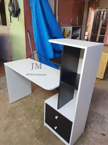 Escrivaninha personalizada 