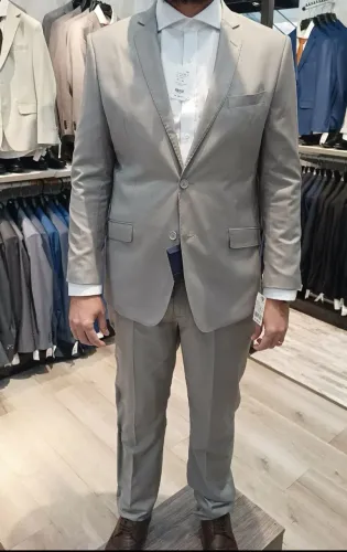 Terno Cinza 52 - Aduana - único uso um