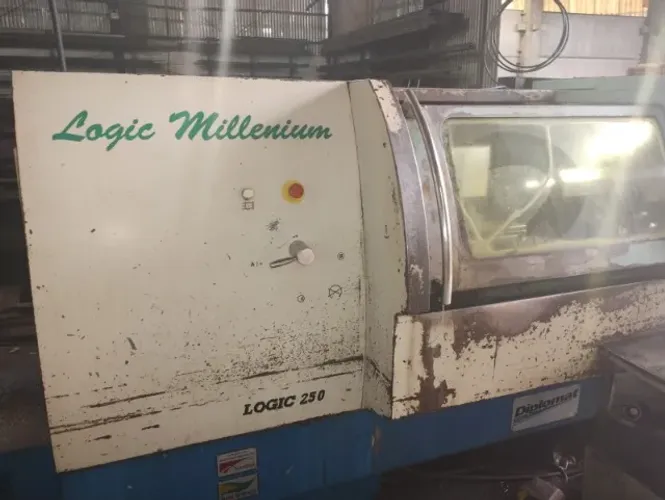 Torno CNC Nardini  Modelo Logic 250