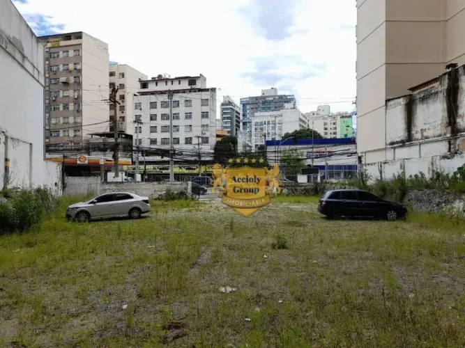 Terreno à venda, 687 m² por R$ 4.500.000,00 - Santa Rosa - Niterói/RJ