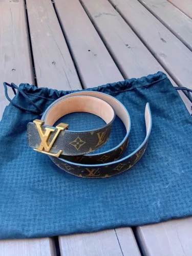 Cinto LV initialissss