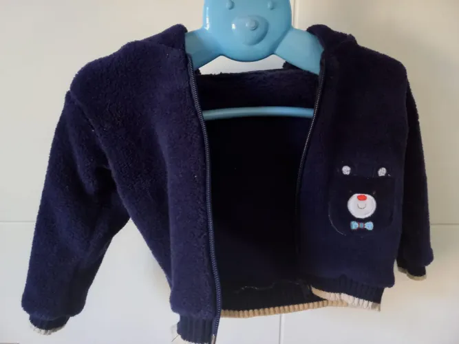 Casaco Infantil quentinho semi novo