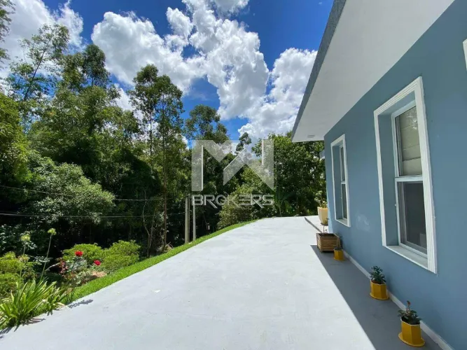 Casa térrea à venda no Condomínio Vale da Santa Fé em Vinhedo - SP