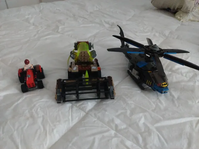 Conjunto lego Batman a colheita do mal (sem minifiguras)