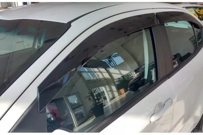 Calha De Chuva Fiat Cronos 2018 A 2025 4p Tg Poli 24025