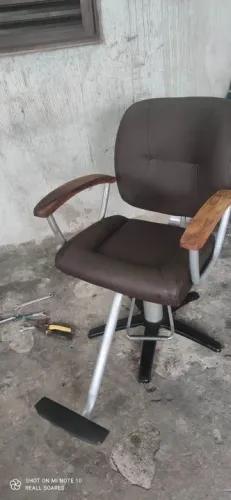 Reforma Poltrona Giratória para Barbearia