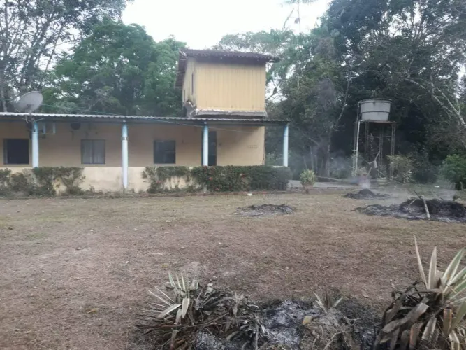 Vendo um Sítio na Rod. AM 010 km 112  a 60 minutos de Manaus 24,4844 ha.