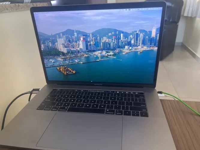 MacBook Pro 2019 + Acessórios