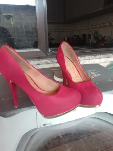 Salto Vermelho Vizzano