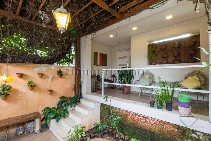 CASA DE VILA COM 3 DORMITÓRIOS NO CAMBUCI