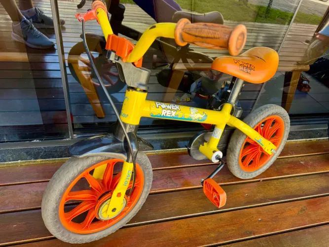 Bicicleta Caloi infantil aro 12