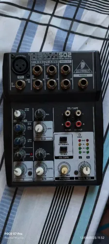 mesa behringer 502