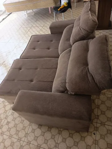 Sofá 4 Lugares Confortável e Espaçoso - Ótimo Estado!