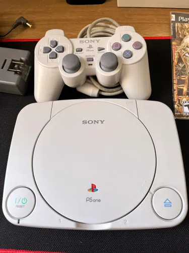 PlayStation 1 Baby impecável