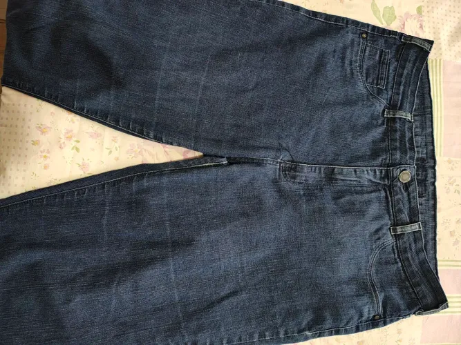 Calça jeans feminina número 48