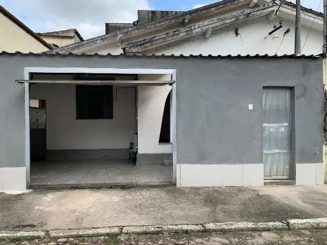 Aluga-se Casa em Pau Grande!