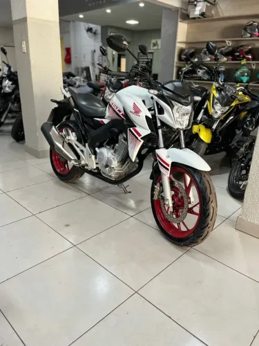 HONDA CB 250 TWISTER! 2022 Unico dono!