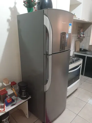 Vendo Geladeira Panasonic 