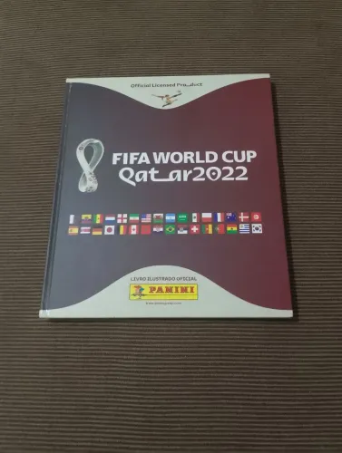 Álbum da copa 2022 incompleto