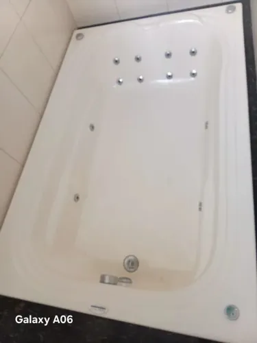 Banheira hidromassagem Ouro fino para duas pessoas