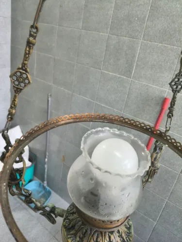 Lustre de bronze antigo