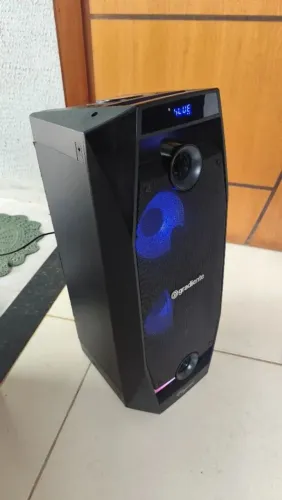 Gradiente, modelo Elegance GCA-102, com potência de 500W. Com defeito