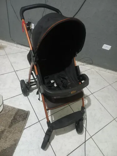 Carrinho de bebe burigotto ecco com bebê conforto e acessorios