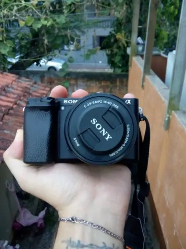 Câmera SONY A6300