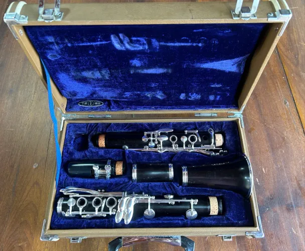Clarinete YCL-33 YAMAHA madeira Ebano