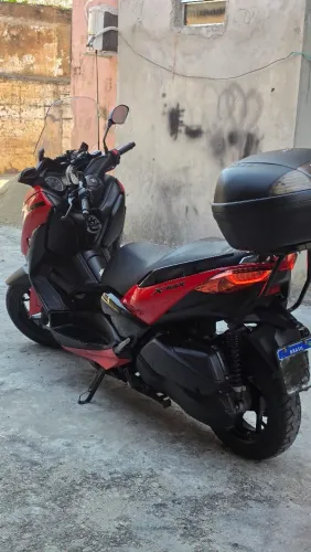Vendo yamaha xmax 2023
