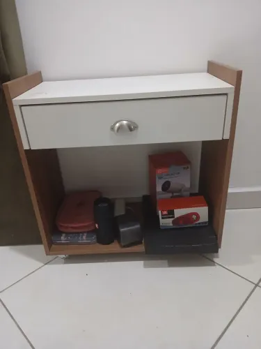 Criado mudo