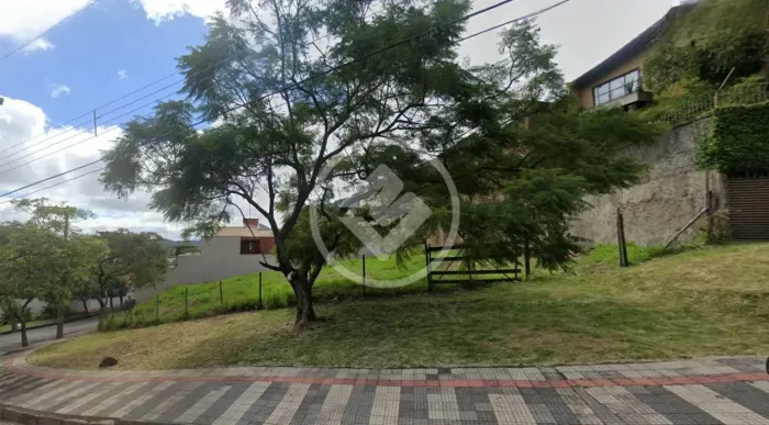 LOTE À VENDA NO BAIRRO MANGABEIRAS codigo: 344905