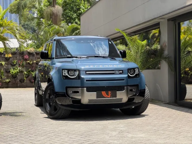 Land Rover Defender 110 X-dy. D300 HSE Mhev DIE AUT 2024